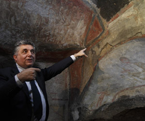 Description: Description: Description: C:\Users\mhfm\Desktop\Website Docs\E_Pictures\roman_catacombs.jpg