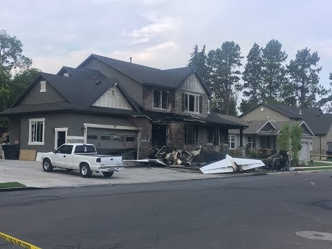 Pilot dies after crashing his plane into his own home - 2 minute video
