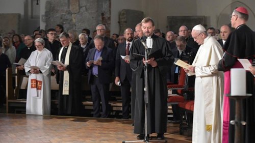 Anti-Pope Francis during an ecumenical meeting in Latvia with Lutherans - september 2018