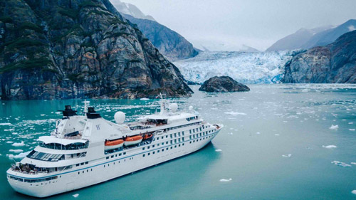 cruise ship grounded in alaska